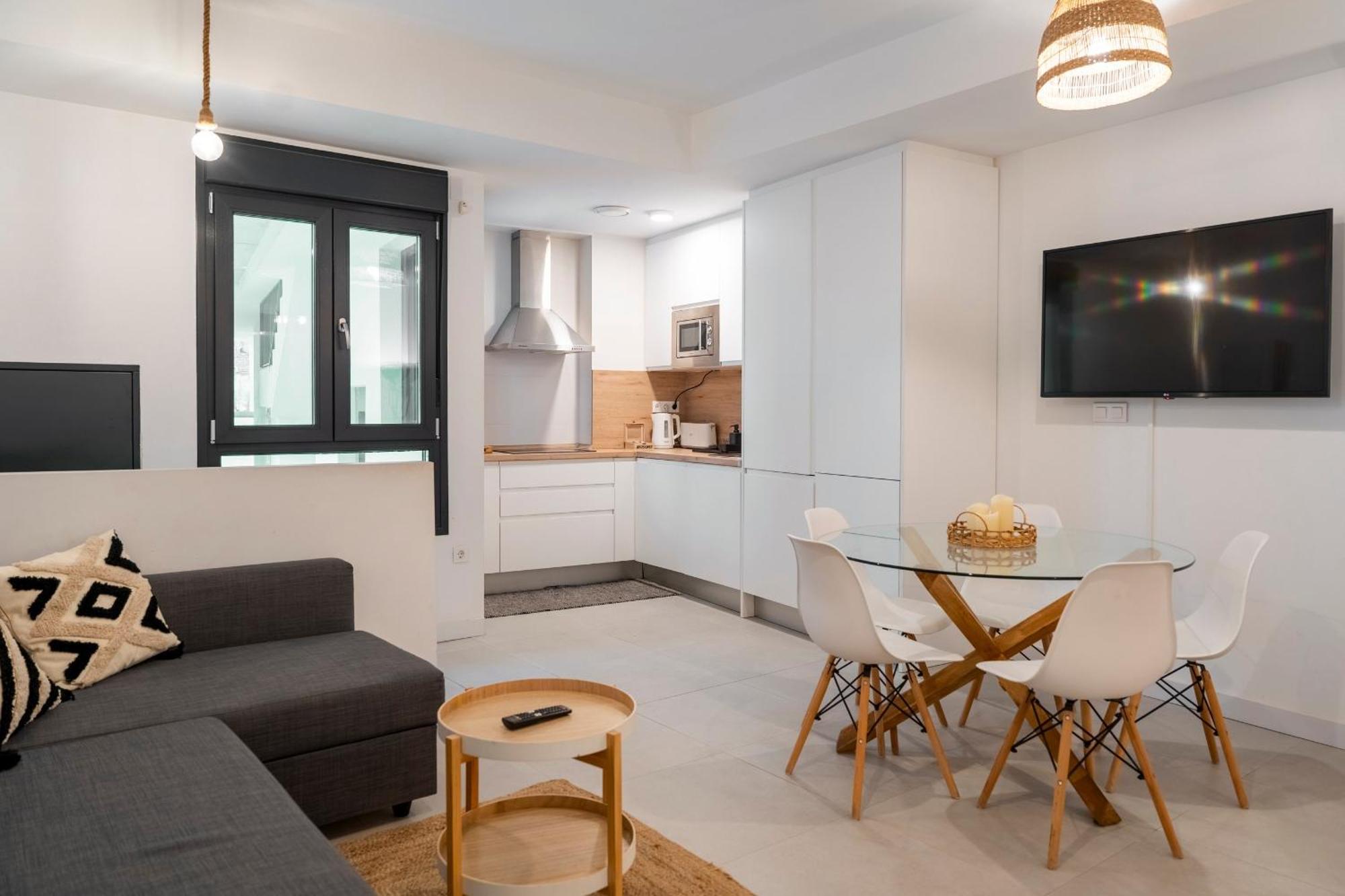 Apartment Andrea In Malaga Center ภายนอก รูปภาพ